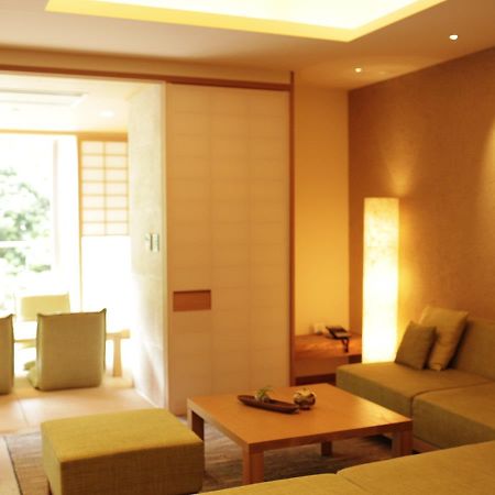 มายโอเค็น ไอชิฮาราโซ Hotel คิริชิมะ ภายนอก รูปภาพ